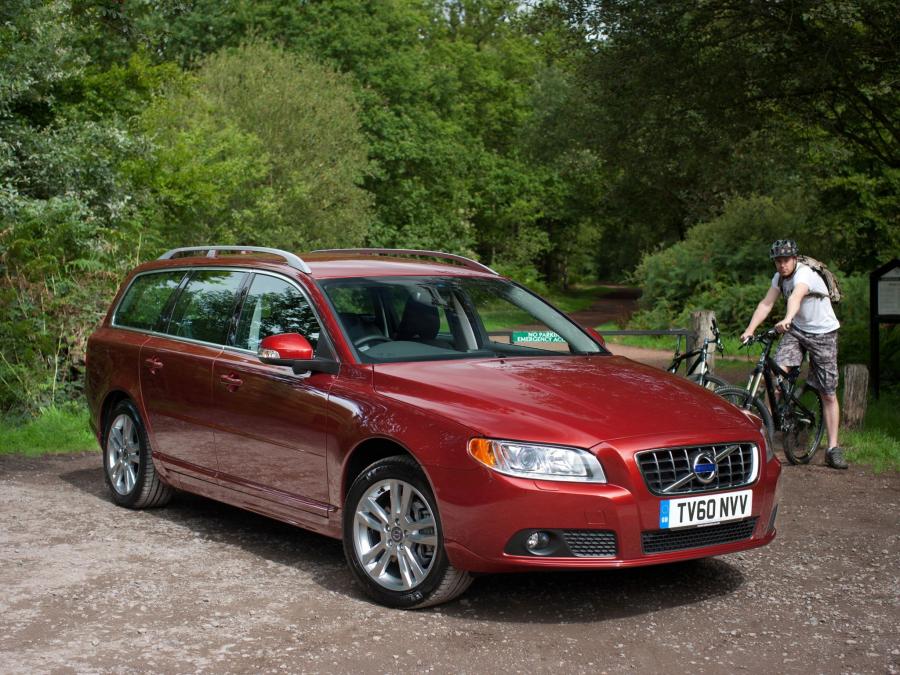  Volvo V70 D5 2010 года  (UK) (фото 12 из 12)